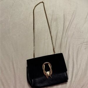 Elegant Black and Gold Chain Shoulder Bag